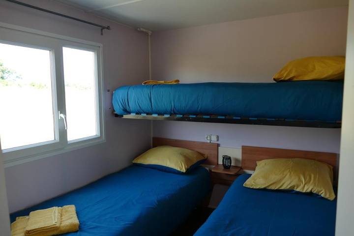 Location de vacances pour 7 personnes, avec terrasse ainsi que jardin et vue à Cenves - 3