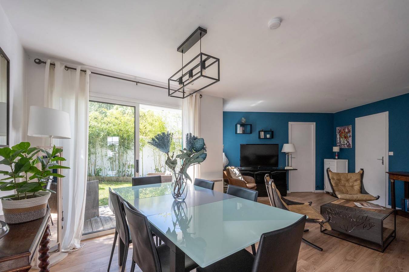 La Flotte Gite avec Parking, TV, et Grill - 200m de la côte in La Flotte, Île de Ré