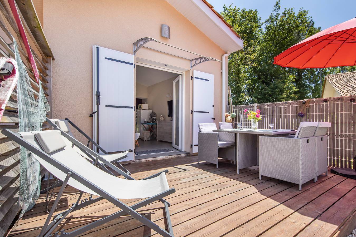 Casa de vacaciones 'Escapades Marines' con terraza privada, Wi-Fi y aire acondicionado in Arès, Region de Arcachon