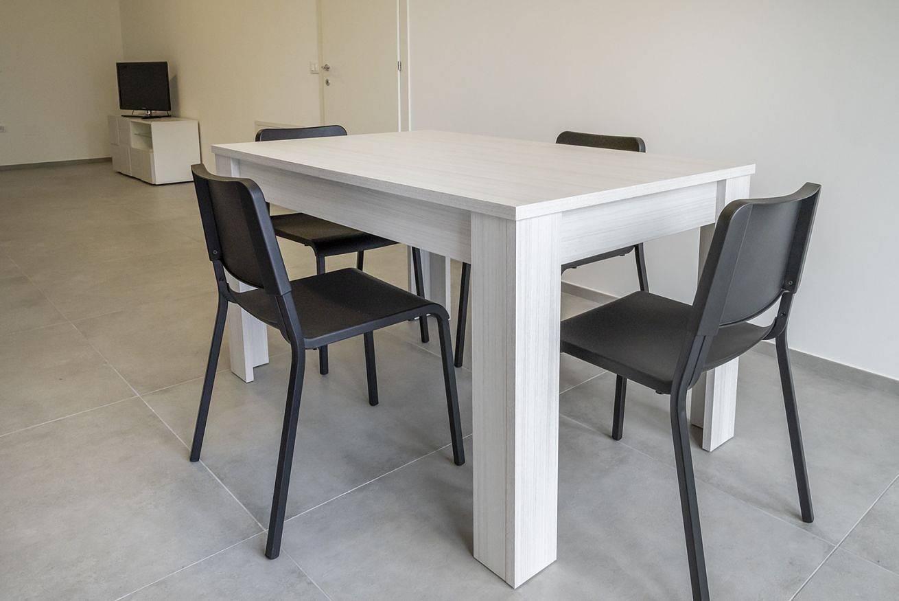 Entire apartment, Se029 - Mondolfo, new three-room apartment with balcony and air conditioning in Mondolfo, Mondolfo Region