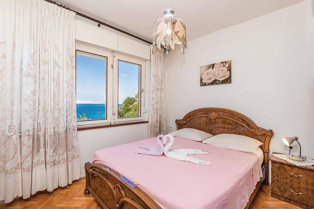 Prachtig huis in Lukovo Sugarje in Lukovo Šugarje, Velebit Nature Park