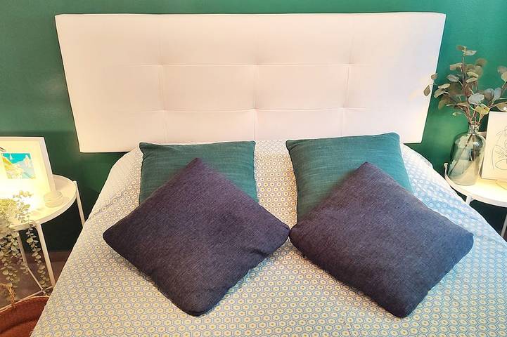 Entire apartment, Fisherman's cottage with private Jacuzzi, paddle, scooters, plancha, pkg and WIFI in Empuriabrava, Upper Empordà
