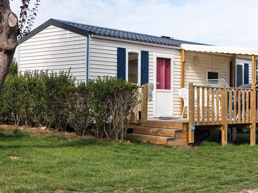 Camping Marvilla Parks Friese Meren - Mobile home 4 persons - Classic | 2 Bedrooms | 4 Pers | Raised terrace | Air conditioning in IJsselmeer