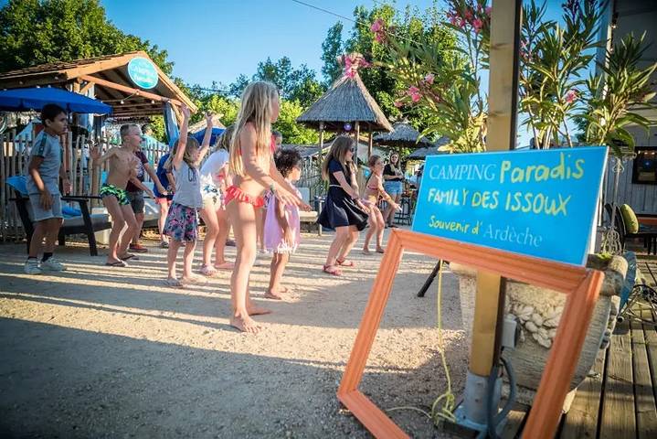 Camping pour 12 personnes, avec piscine, animaux acceptés en Ardèche - 3