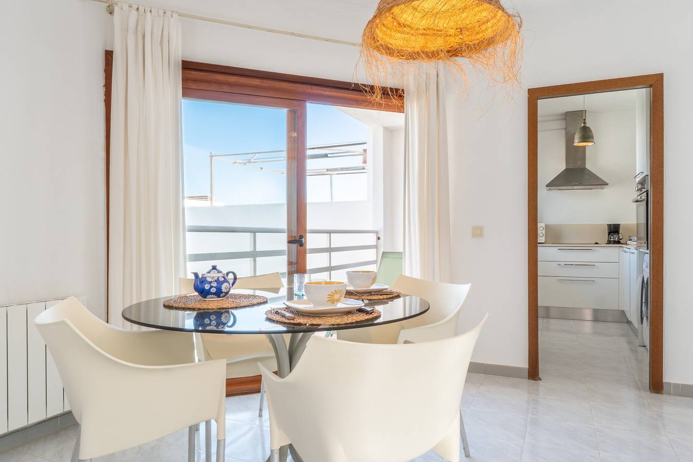 Apartamento entero, Apartamento 'Miramar' con vistas al mar y a la montaña, terraza privada y Wi-Fi in Colònia de Sant Pere, Artà
