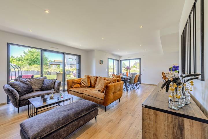 Maison de vacances 'Ti Braz Magnifique Maison Piscine' avec vue sur la mer, piscine privée et Wi-Fi in Plouguerneau, Région de Brest
