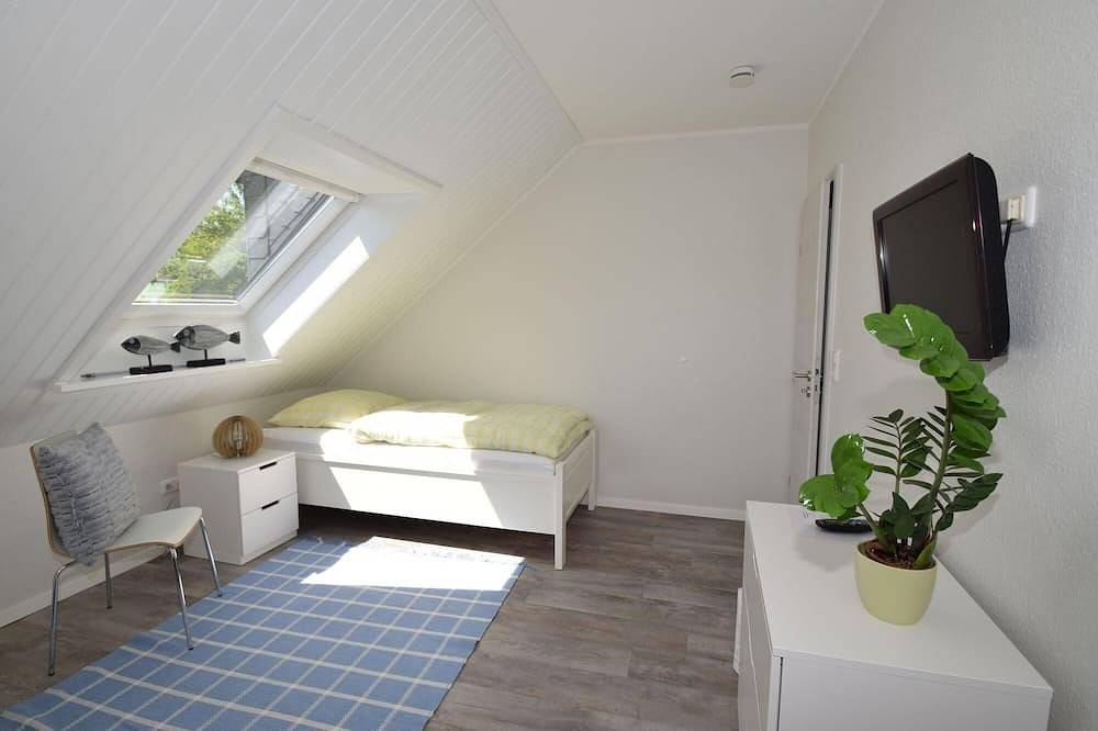 Wohnen im Grünen für bis zu 8 Personen, im Zentrum von Büsum in Hafen Büsum, Büsum