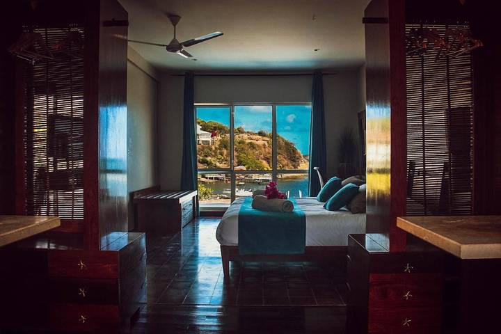 Location de vacances pour 3 personnes, avec terrasse et vue ainsi que jardin et piscine à Le François - 2