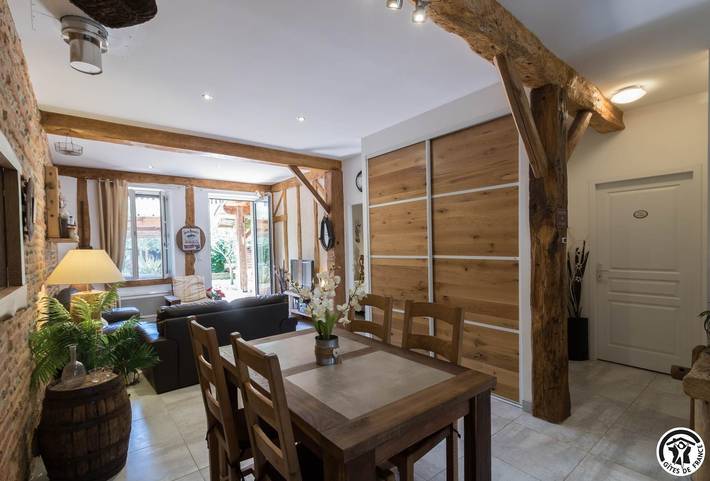 Gîte pour 4 personnes, avec terrasse et jardin