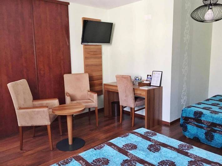 Hôtel pour 2 personnes, avec terrasse à Saint-Calais - 4