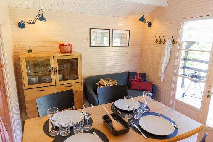 Domaine de Guillaume, Chalet Coquerelle 4p avec piscine partagée, Wi-Fi in Livarot-Pays-d'Auge, Région de Lisieux