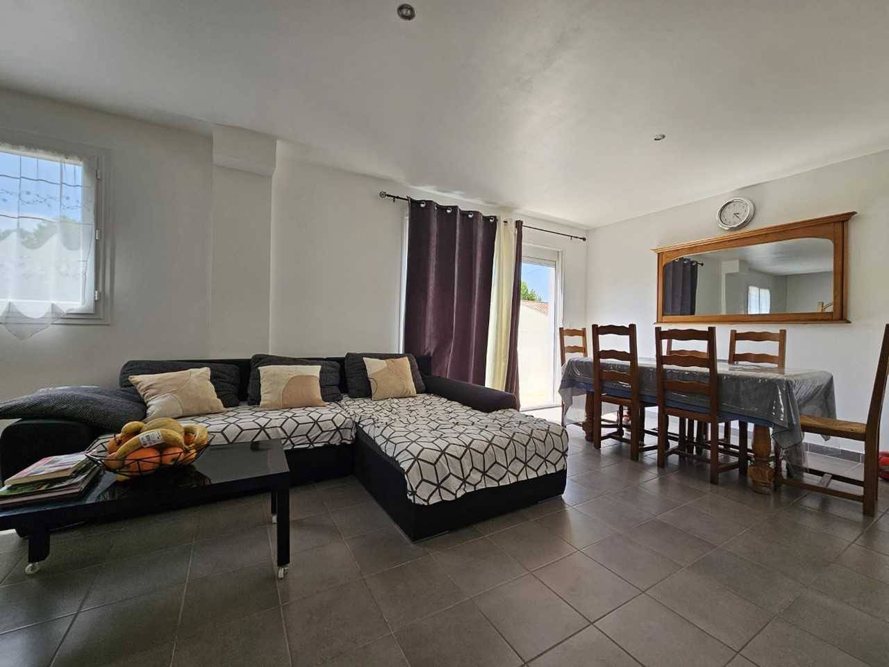 Villa cómoda y espaciosa, ideal para 8 personas in L'Aiguillon-sur-Mer, Fontenay-le-Comte