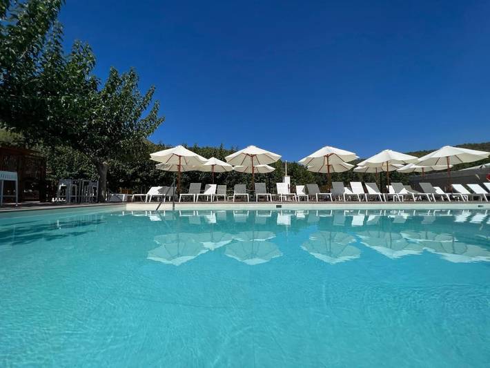 Hôtel pour 2 personnes, avec terrasse et piscine ainsi que sauna et jacuzzi à Montanejos - 2