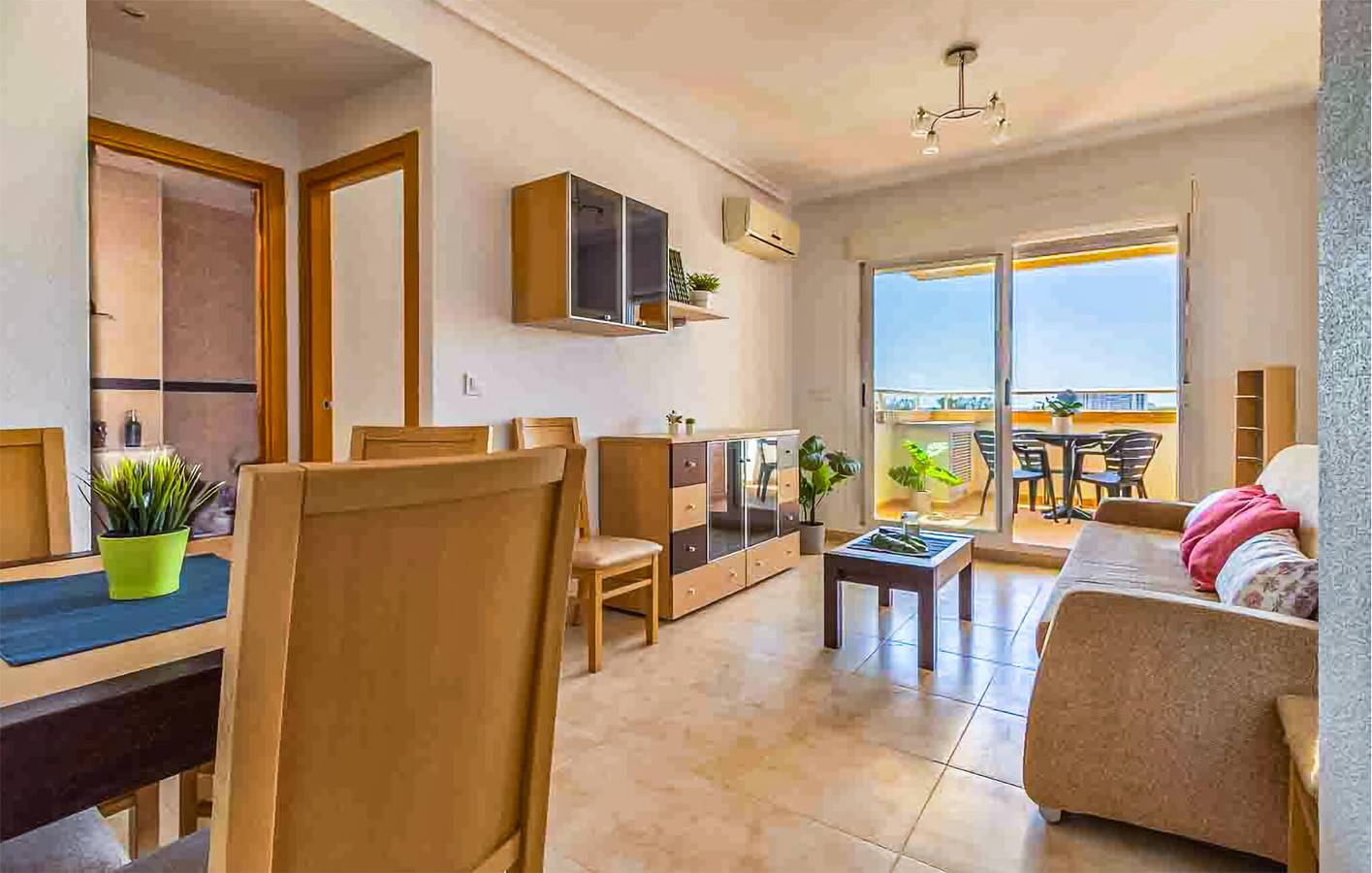 Apartamento vacacional entero, Apartamento con vistas al mar, piscina y terraza, a 1000m de Playa Cudolà in Cabanes, Costa del Azahar