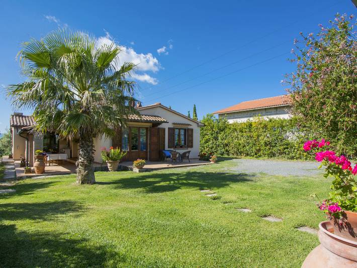 Ferienhaus für 6 Personen, mit Terrasse und Garten in Cecina - 2