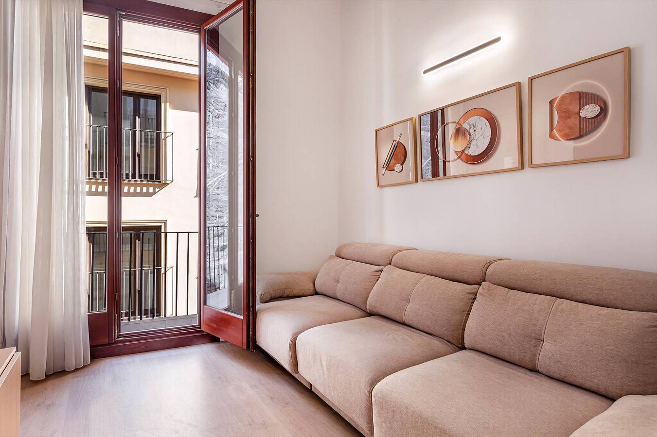 Apartamento entero, Guest Ready - Piso Luminoso en Centro de Valencia in Valencia City Centre, Valencia