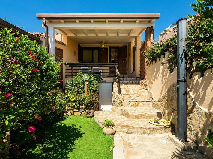 Villa pour 4 personnes, avec jardin à Villasimius
