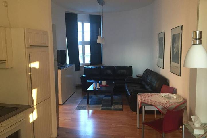Ferienwohnung für 6 Personen, mit Balkon in Wiesbaden