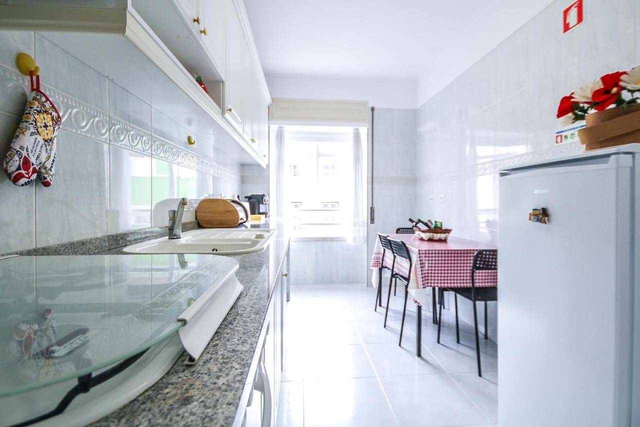Apartamento inteiro, Apartment in Cacilhas, Almada