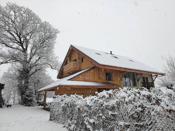 Location de vacances pour 7 personnes, avec jardin et vue, adapté aux familles à Pers-Jussy