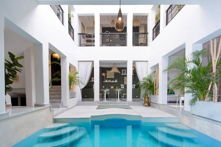 Riad pour 2 personnes, avec sauna et jardin ainsi que piscine et jacuzzi dans Jemaa el-Fnaa