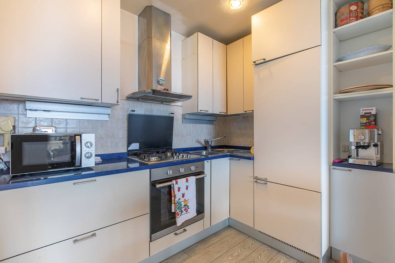 Ganze Wohnung, Ferienwohnung für 4 Personen mit Meerblick in San Remo, Sanremo Gemeinde
