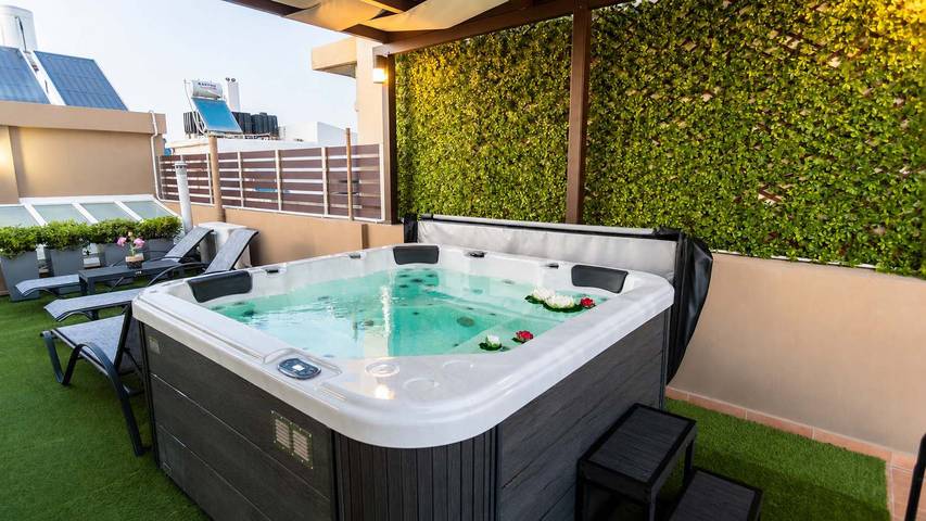 Ferienhaus für 7 Personen, mit Garten und Whirlpool in Heraklion