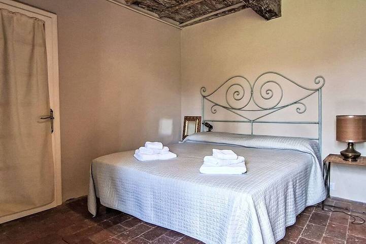 Villa indipendente con WIFI, piscina privata, TV, terrazza, animali ammessi, vista panoramica in Barga, Provincia di Lucca