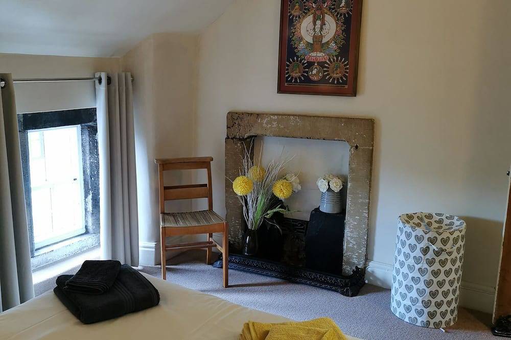 Cosy Cottage in the Beautiful Derbyshire Dales, Peak District in Winster, Derbyshire