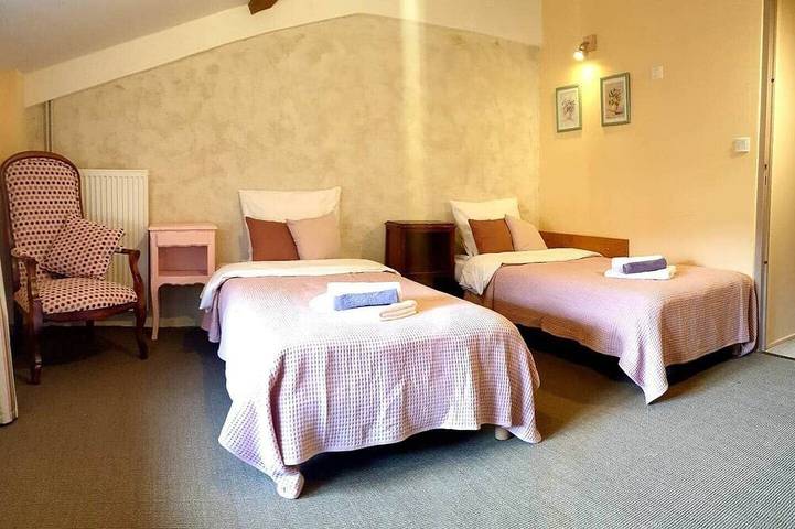 Location de vacances pour 15 personnes, avec jardin, animaux acceptés à Lamastre - 3