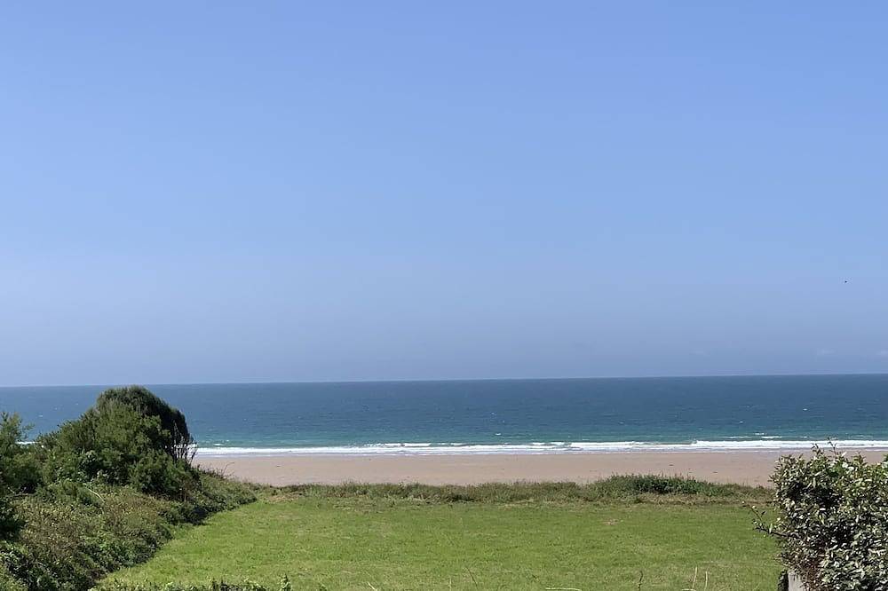 Acces A La Mer - Sciotot - La Petite Maison in Les Pieux, Côte de la Déroute