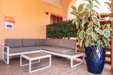 Maison d’hôte pour 2 personnes, avec vue ainsi que jardin et terrasse à San Teodoro