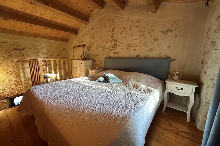Gîte pour 4 personnes, avec jardin ainsi que piscine et terrasse dans Montaigu-Vendée - 3