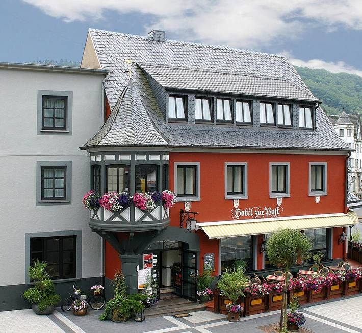 Hotel für 3 Personen, mit Balkon und Terrasse sowie Sauna in Waldbreitbach
