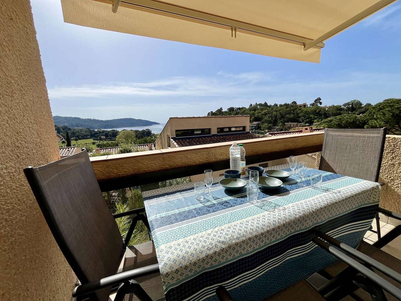 Apartamento entero, Apartamento con terraza vista al mar y parking en La Croix-Valmer in La Croix-Valmer, Region de Draguignan