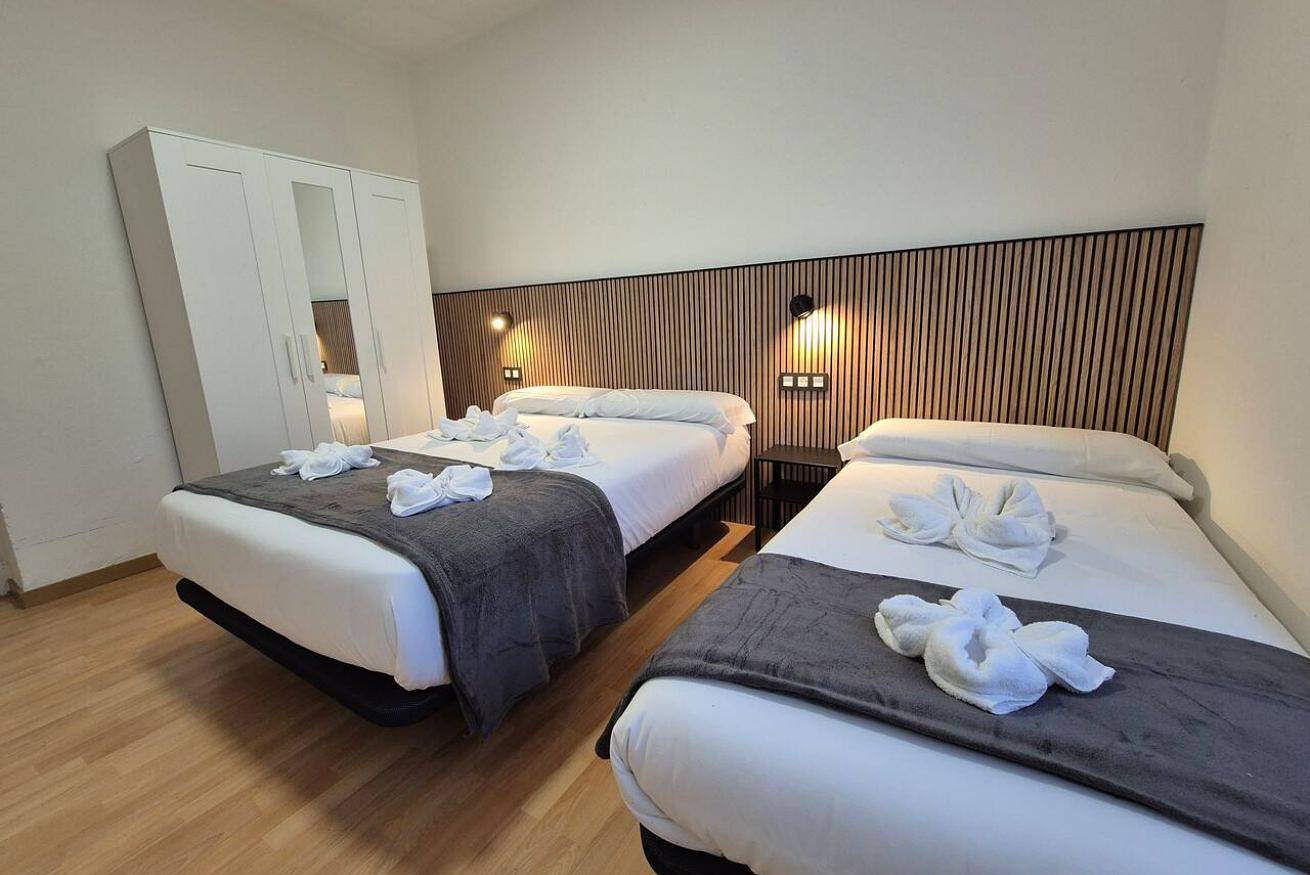 Appartamento intero, Cozy Wi-Fi Apartment w/ Full Kitchen & Dishwasher in Oviedo, Montagne Cantabriche