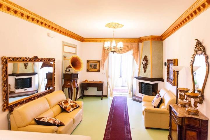 Casa vacanza per 6 persone, con Terrazza e Giardino a Viggianello