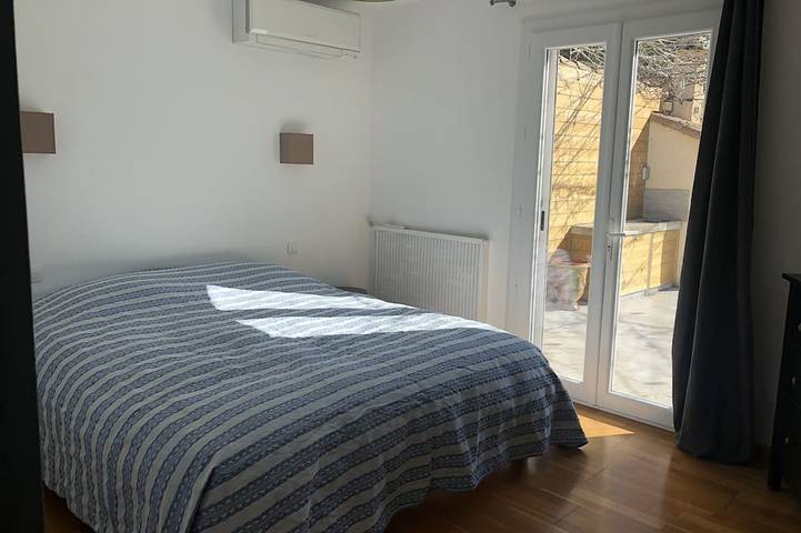 Location de vacances pour 6 personnes, avec jardin à Rognac - 2