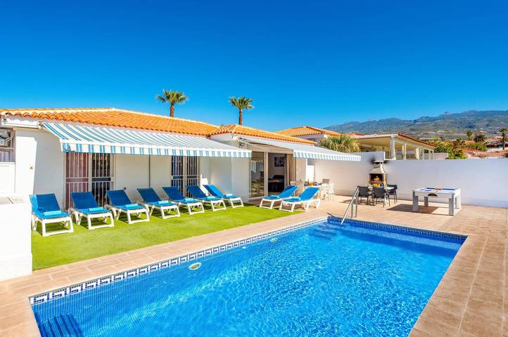 Villa for 10 people, with garden in Callao Salvaje