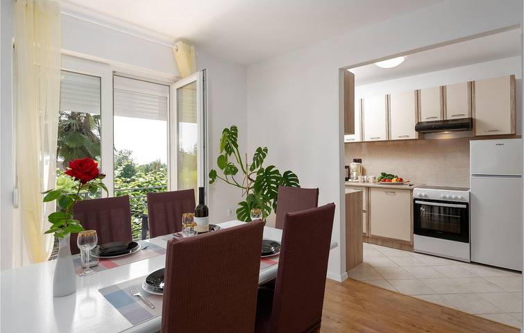 Ferienhaus für 6 Personen, mit Terrasse in Poreč - 2