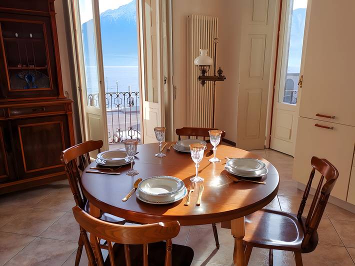 Ferienwohnung für 5 Personen, mit Seeblick und Balkon, mit Haustier in Gravedona