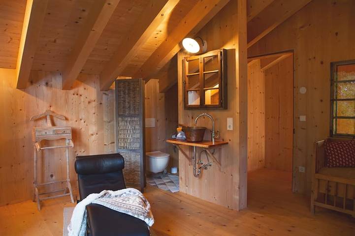 Baumhaus \"Laugen Lodge\" mit Natur-Schwimmteich, Sauna &  Grillstellen in St. Pankraz, Ortleralpen