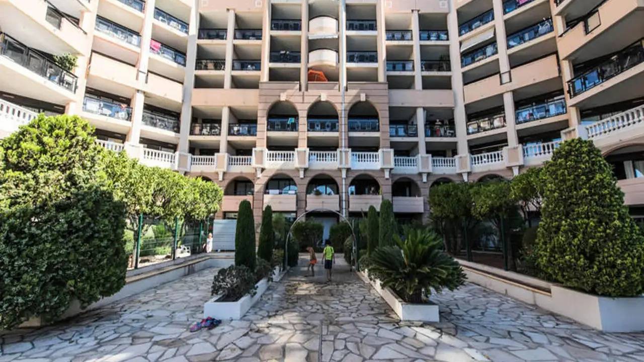 Hel semesterlägenhet, Ferienwohnung für 6 Personen (36 m²) in Cannes in Cannes La Bocca, Cannes