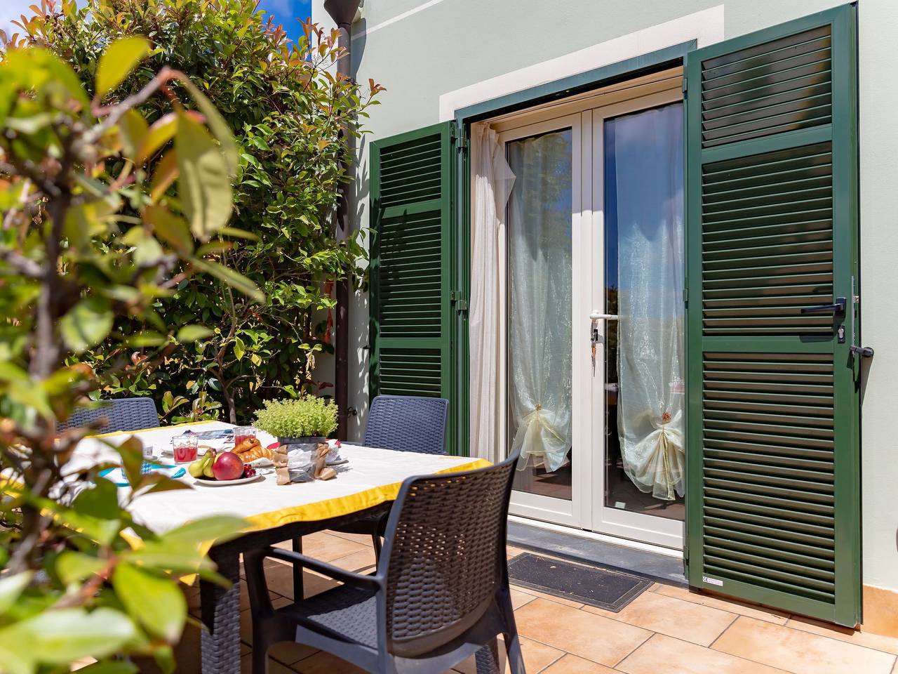 Ganze Wohnung, Arco del Mare' Wohnung mit Blick aufs Wasser in Civezza, Riviera di Ponente