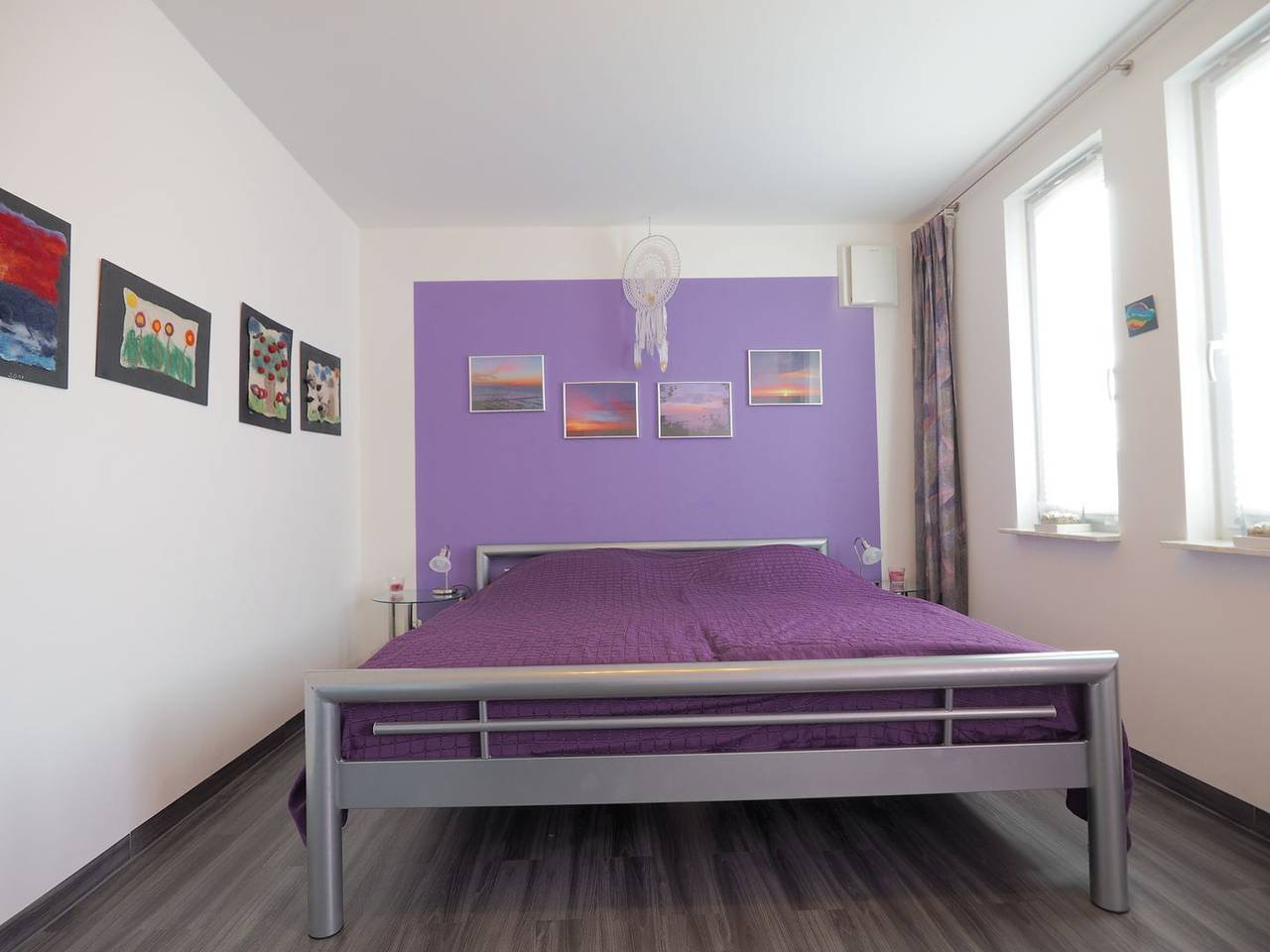 Komfortables Ferienhaus für bis zu 8 Personen und Hund mit Balkon und Terrasse in Nienhagen, Rostock und Umgebung