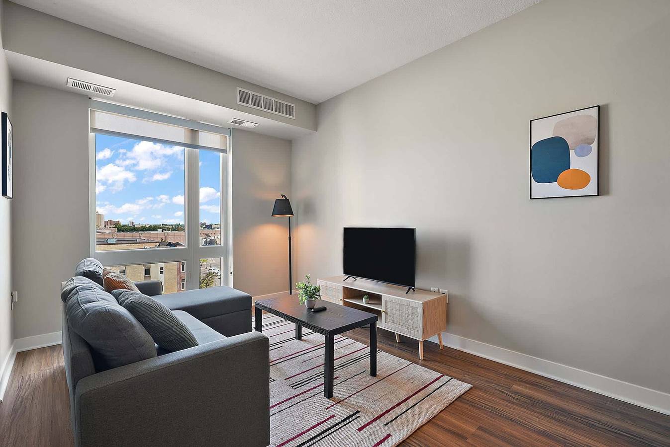 Entire apartment, Cozysuites in Marquee 1Br Queen with pool gym in Minneapolis, Twin Cities