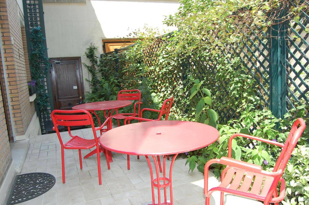 La Villa Paris - B&B in Paris 13e Arrondissement, Paris
