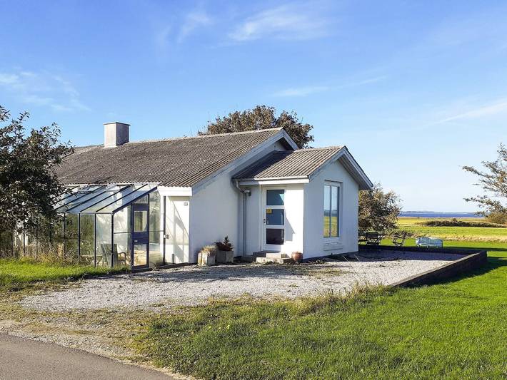 Ferieudlejning for 4 personer, med jacuzzi, husdyr tilladt i Limfjorden