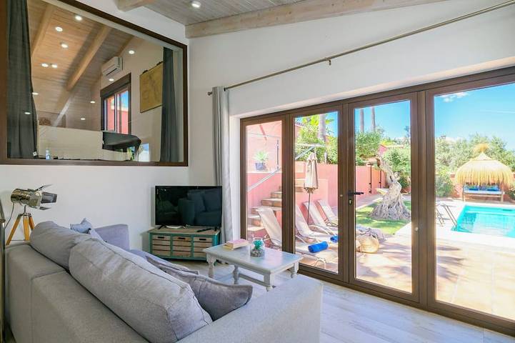 Villa Acogedora de Diseño Actual in Alhaurín de la Torre, Province de Málaga
