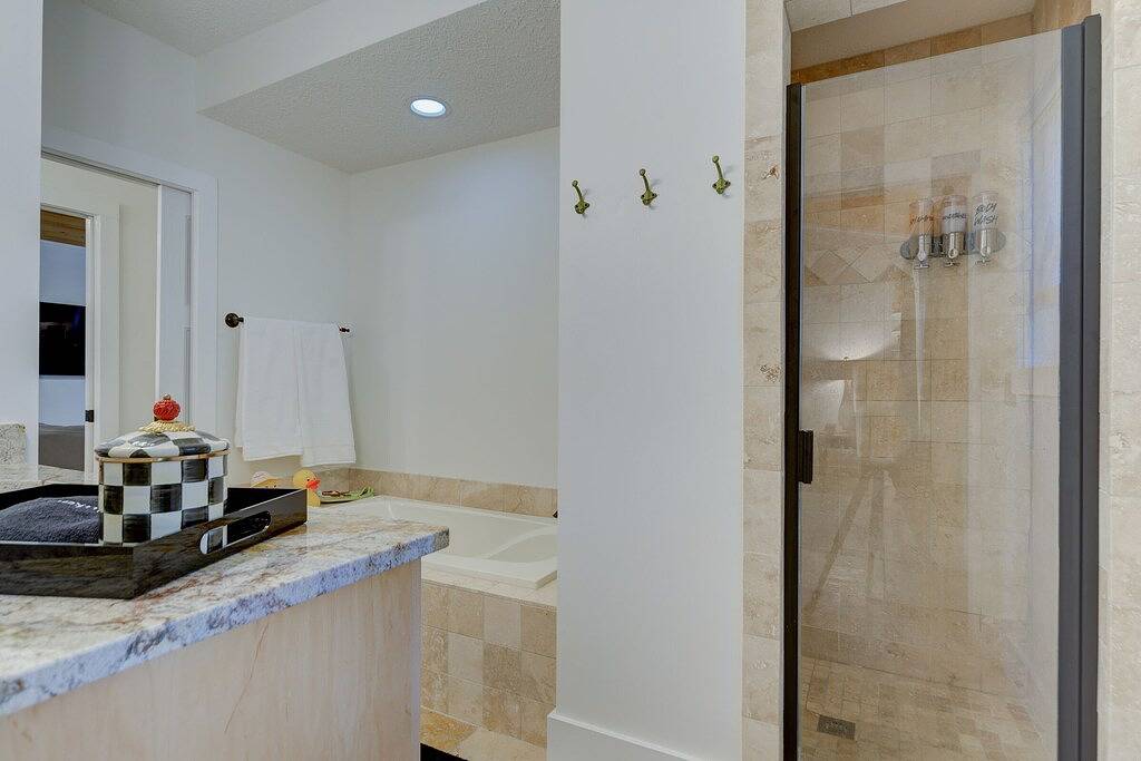 Charming 2Br Uptown Cottage - Artsy & Vibrant! in St. Augustine, St. Johns County